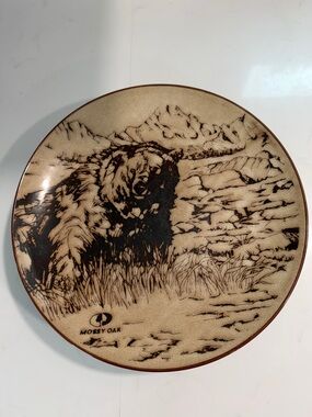 Vintage Mossy Oak Bear Dinner and Salad Plate Set 11.25” and 8.5”